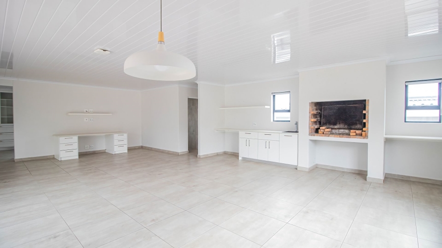 5 Bedroom Property for Sale in Myburgh Park Western Cape